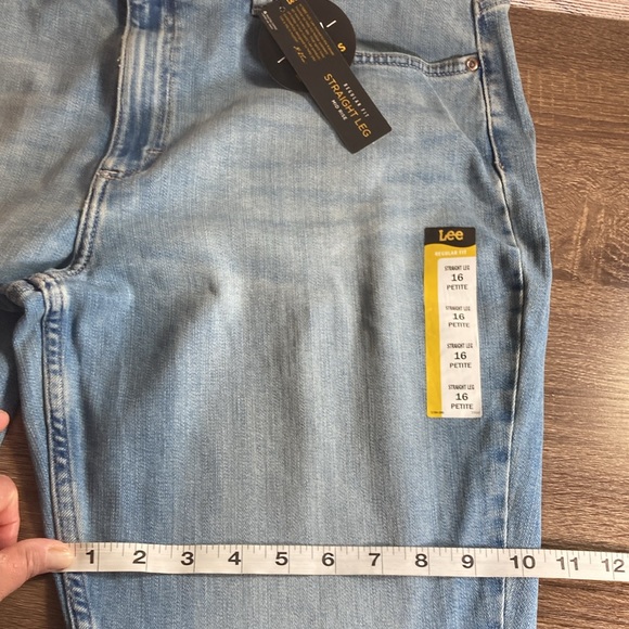 NWT Womens Size 16 Petite Straight Leg Regular Fit Anchor Jeans - Picture 6 of 9